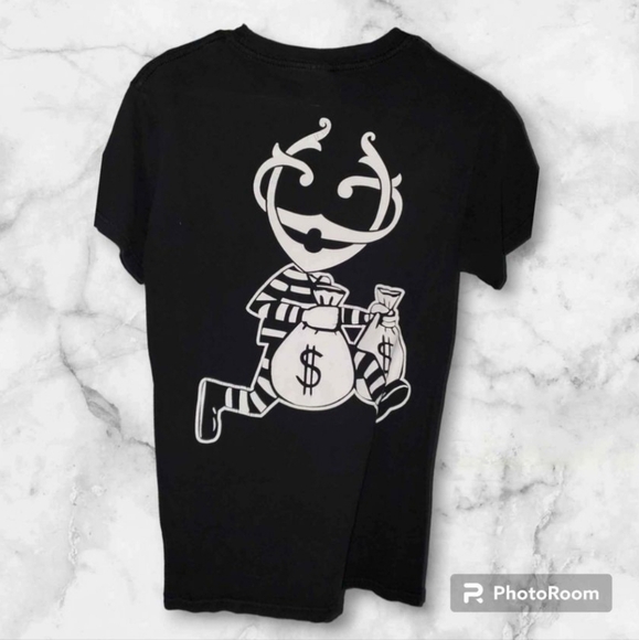 Tshirts - Picture 2 of 3